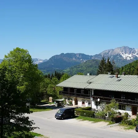 Buchenhoehe Lägenhet